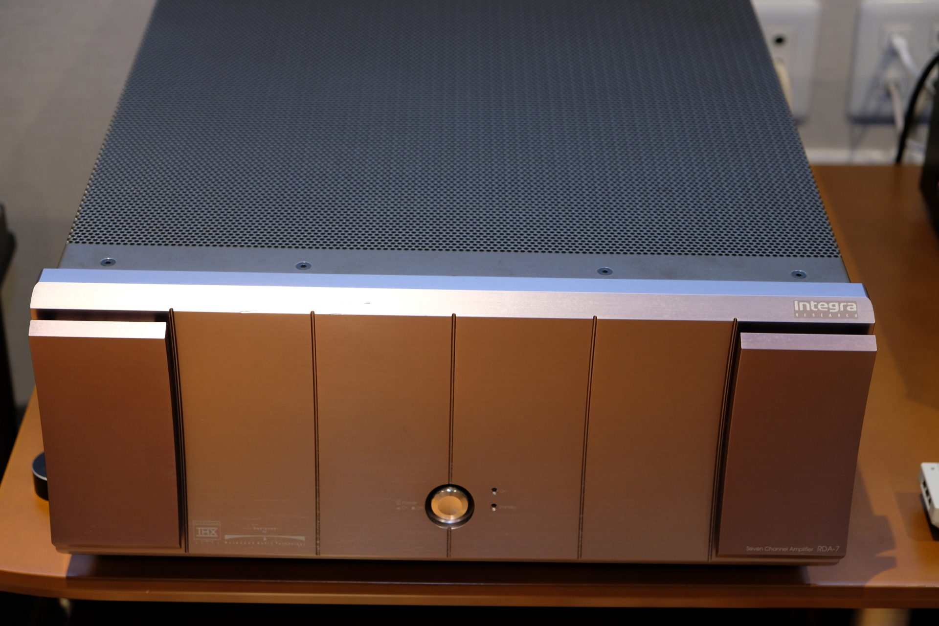RDA7｜愛知県春日井市にある本格HiFiオーディオ・ホームシアター専門店｜アタッチシステム